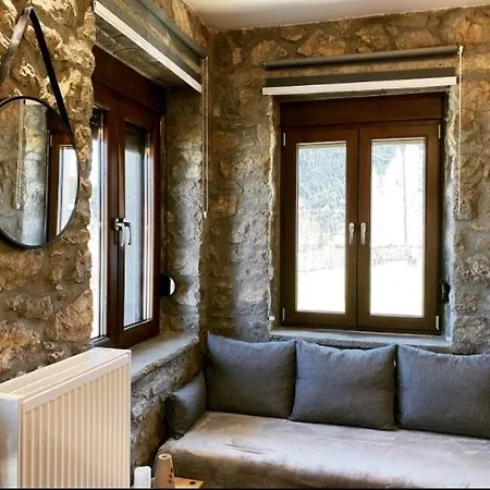 Holiday home χαρουλα